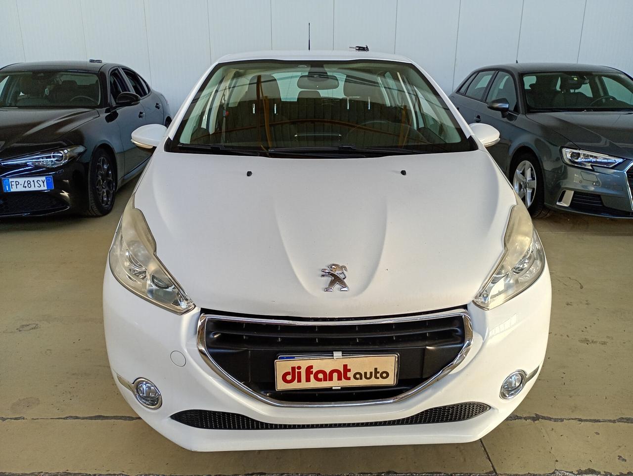 Peugeot 208 1.6 e-HDi 115 CV Stop&Start 5 porte Allure