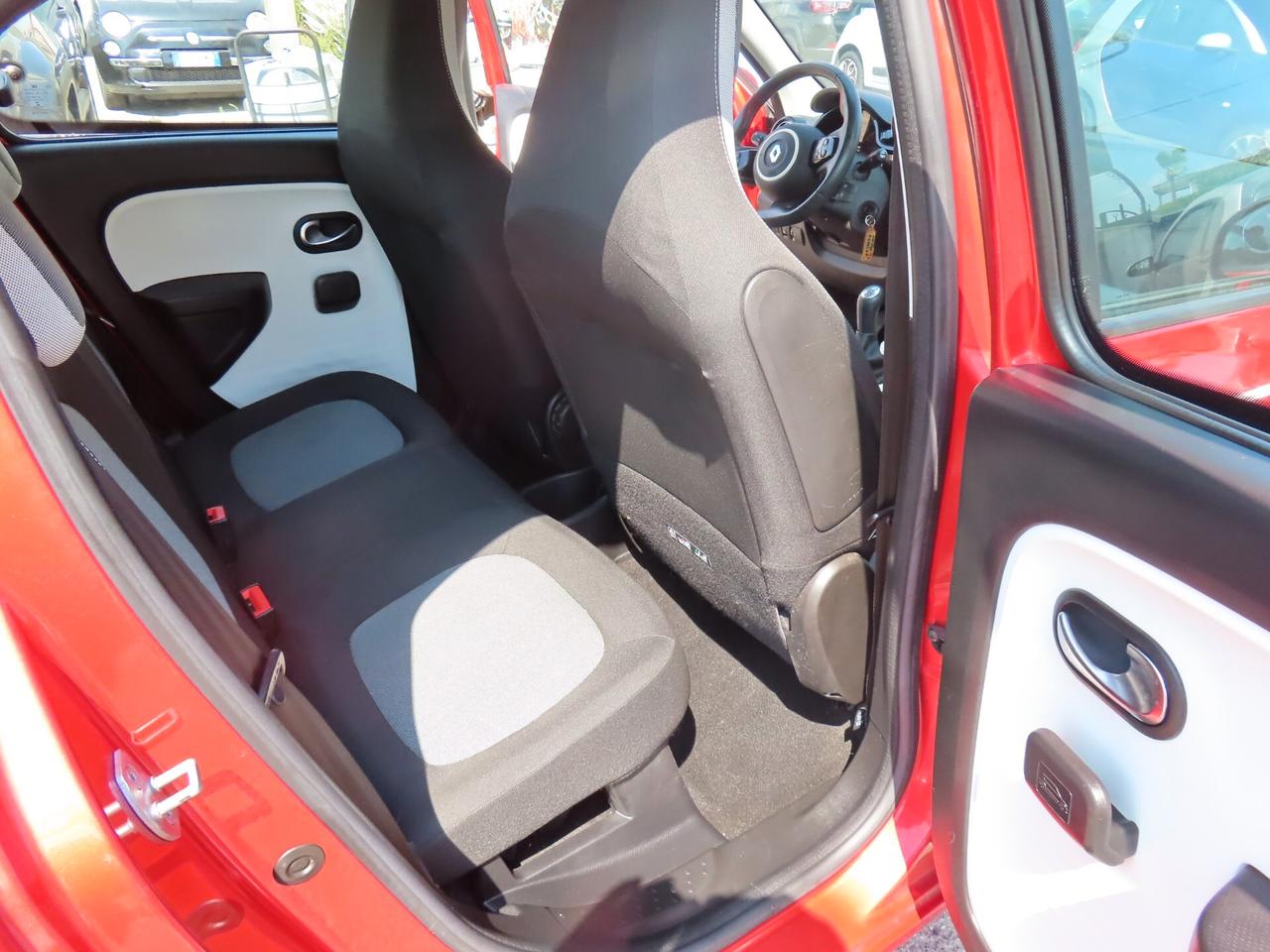 Renault Twingo BENZINA NAVI/CAMERA 42.000 KM CERT
