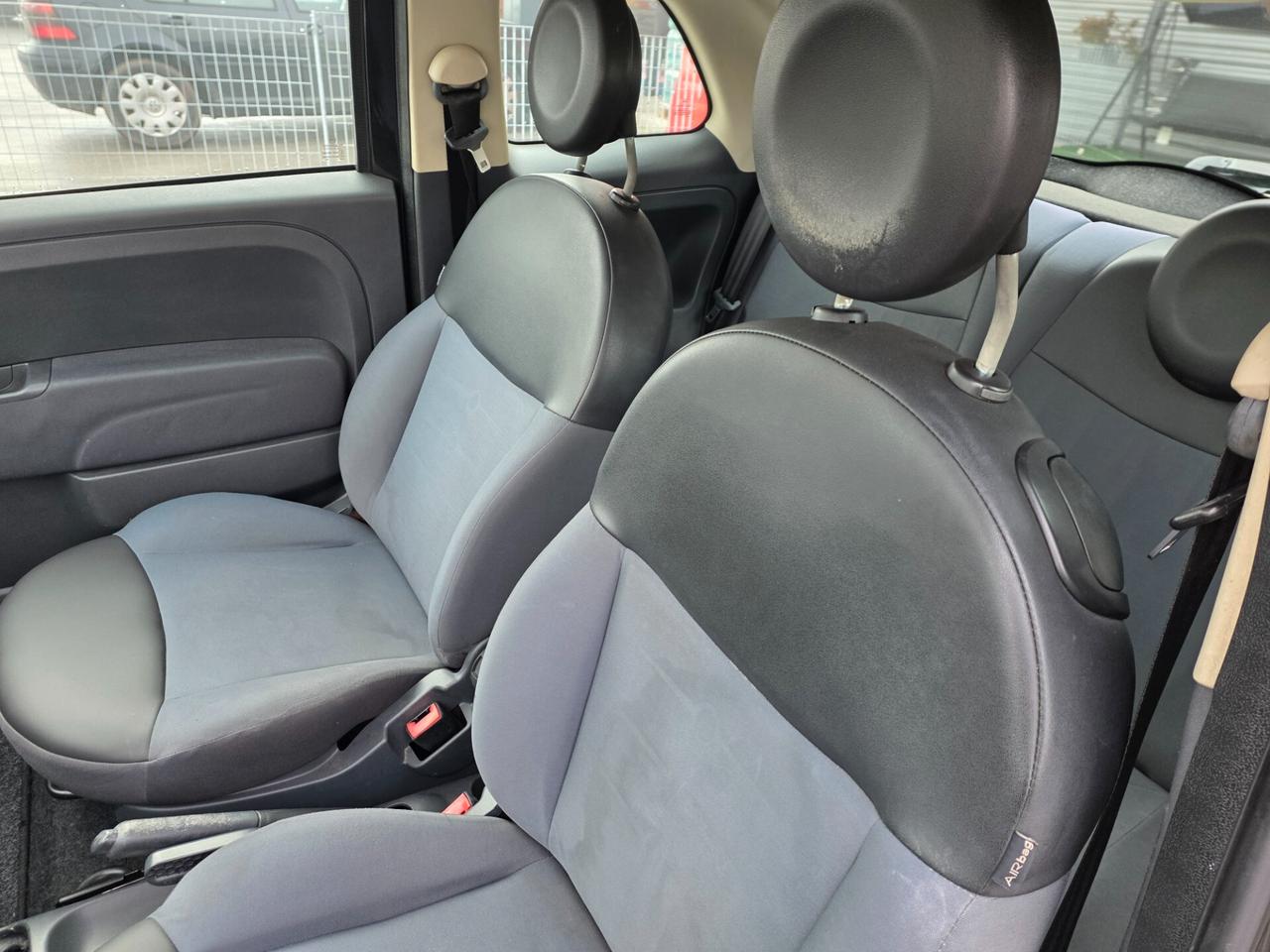 Fiat 500 1.2 Lounge Mat black