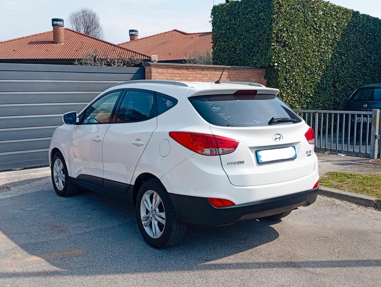 Hyundai iX35 1.7 CRDi 2013 NEOPATENTATI TRATTABILE
