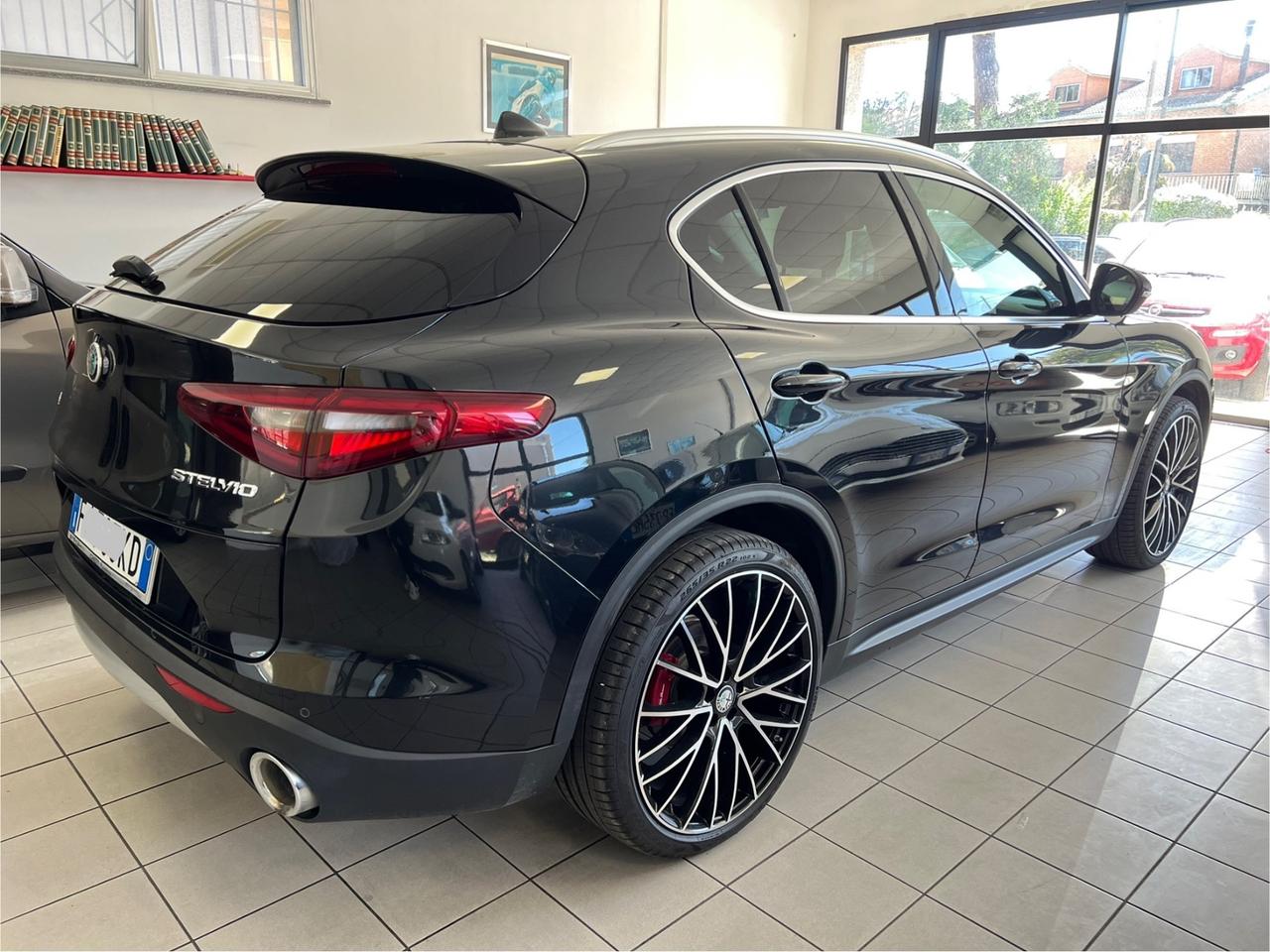 Alfa Romeo Stelvio 2.2 210 CV AT8 Q4 Executive