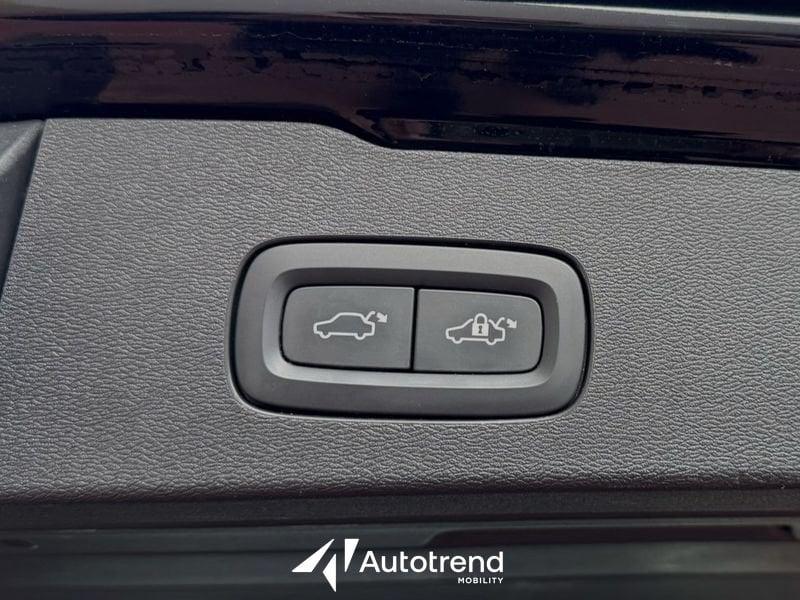 Volvo V60 B4 197+14 CV Automatica Mild Hybrid Diesel NAVI LED Momentum Business Pro