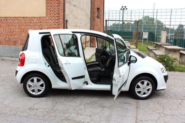 Renault Modus 1.5 dCi 85CV Dynamique clima automatico 5porte cerchi in lega radio cd neopatentati