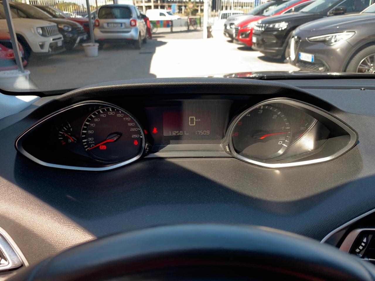 Peugeot 308 BlueHDi 120 S&S EAT6 Allure