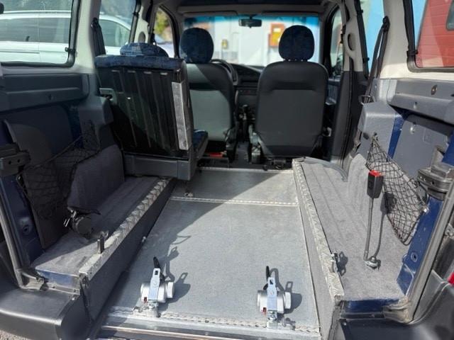 Peugeot Ranch 1.9 - Auto per disabili con pianale ribassato