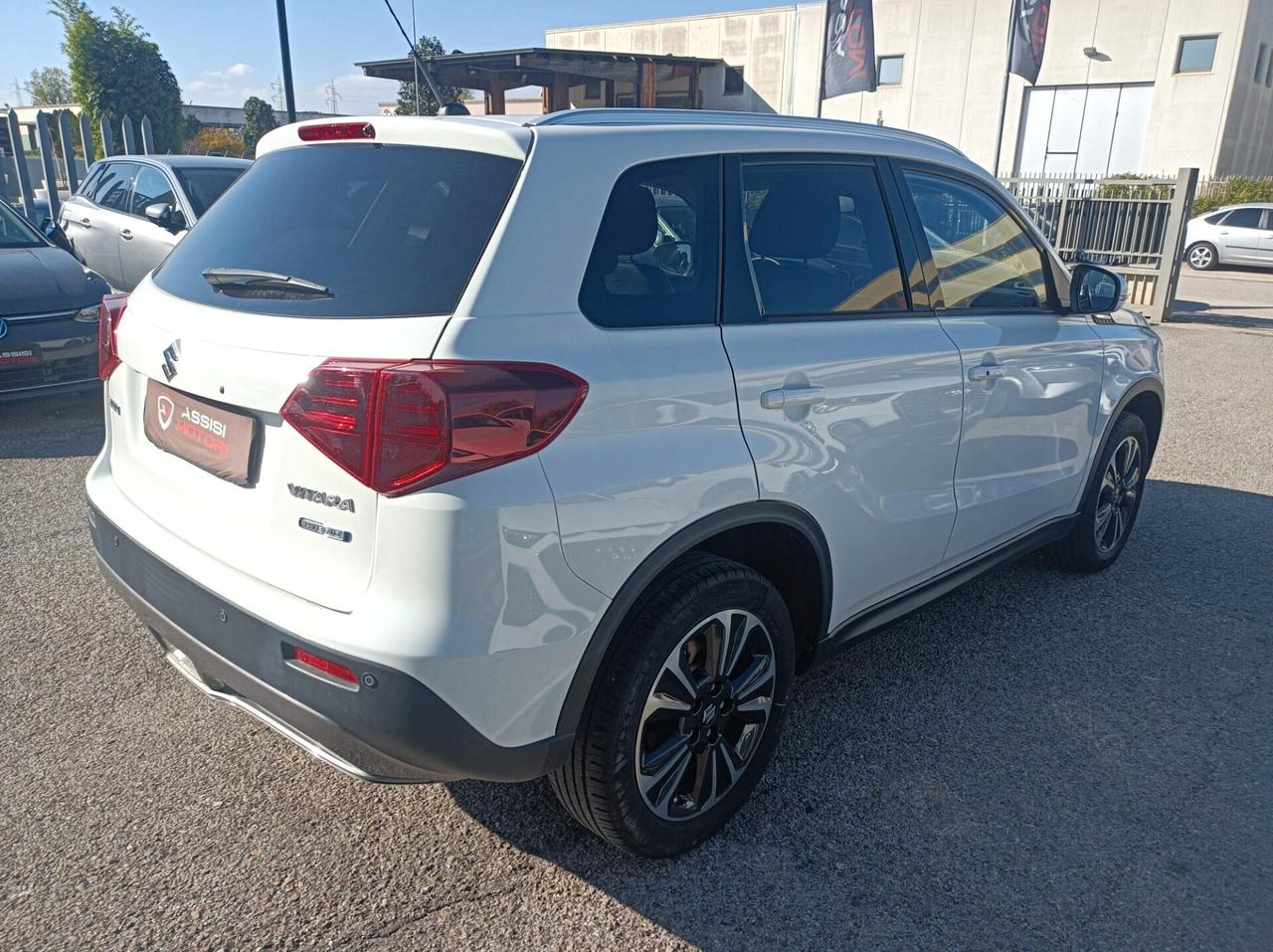 Suzuki Vitara 1.4 Hybrid Top