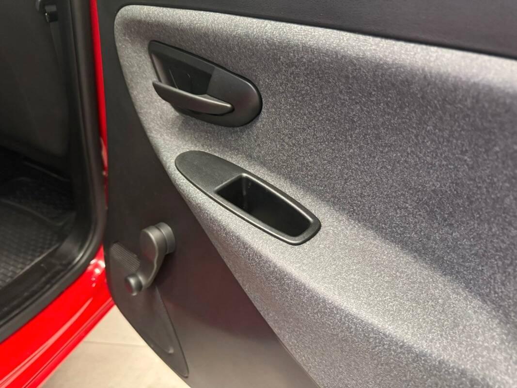 Lancia Ypsilon III 1.0 firefly hybrid Silver s&s 70cv