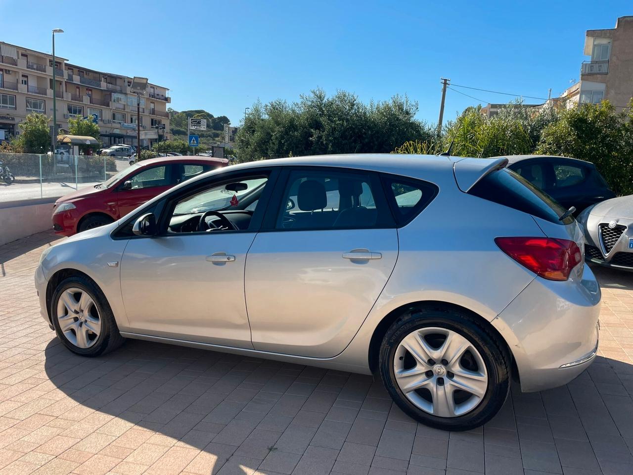 Opel Astra"Finanziabile Senza Busta Paga"