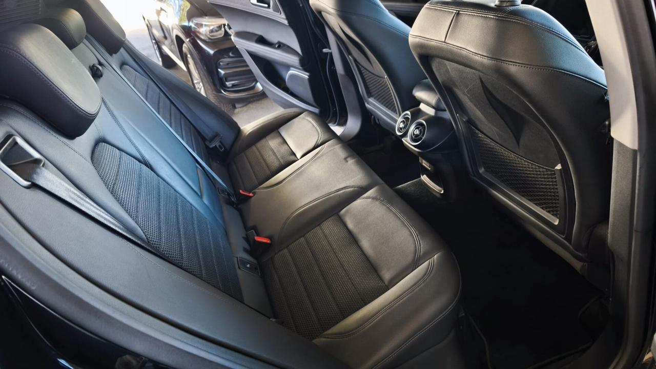 Alfa Romeo Stelvio 2.2 Turbodiesel 190 CV AT8 Q4 Super