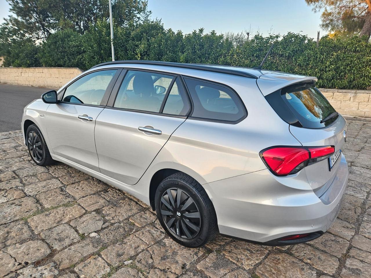 Fiat Tipo 5P SW 1.6 mtj 120cv AUTOMATICA NAVI