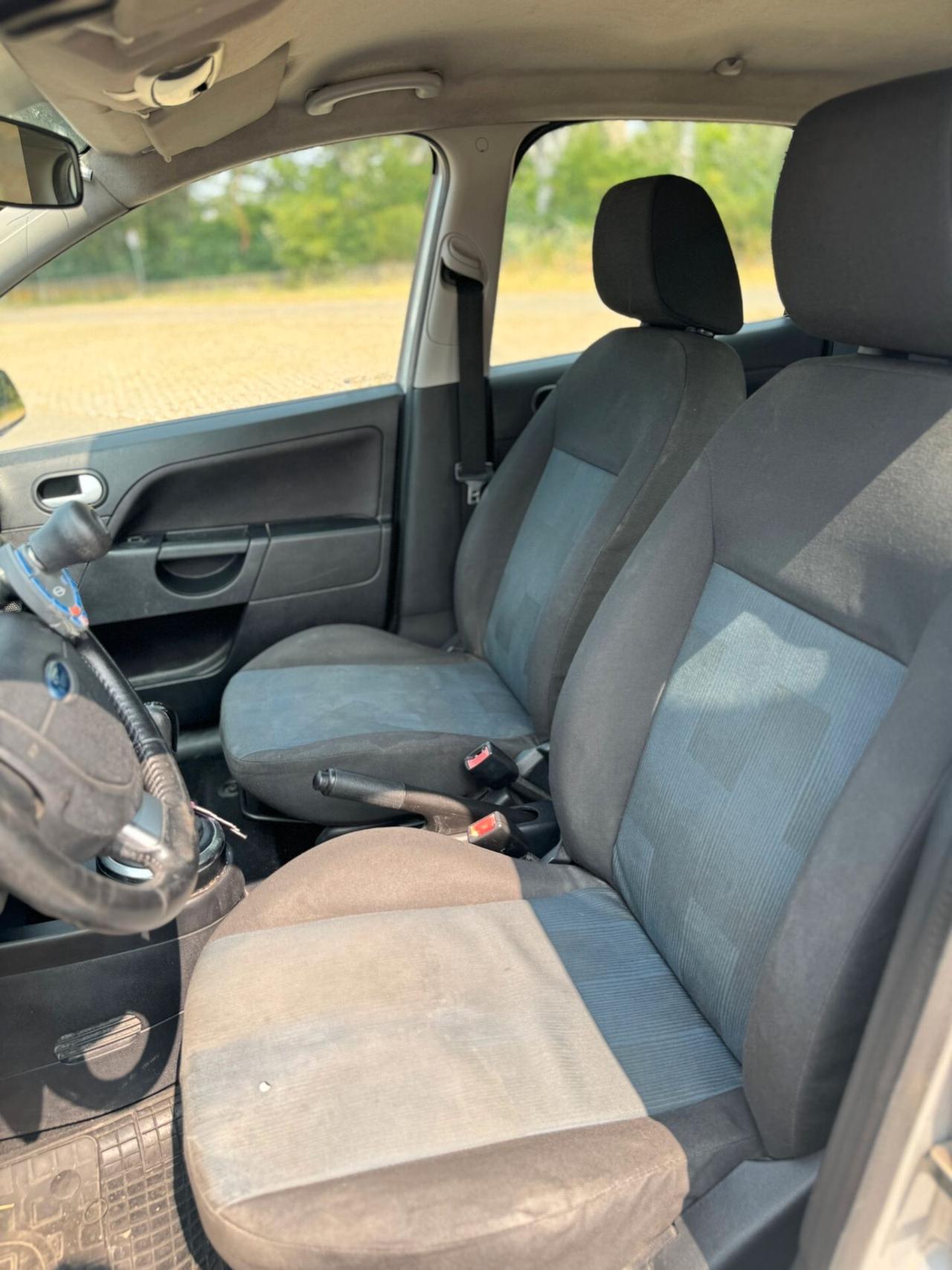 Ford Fiesta 1.4 16V aut. 5p. Ghia