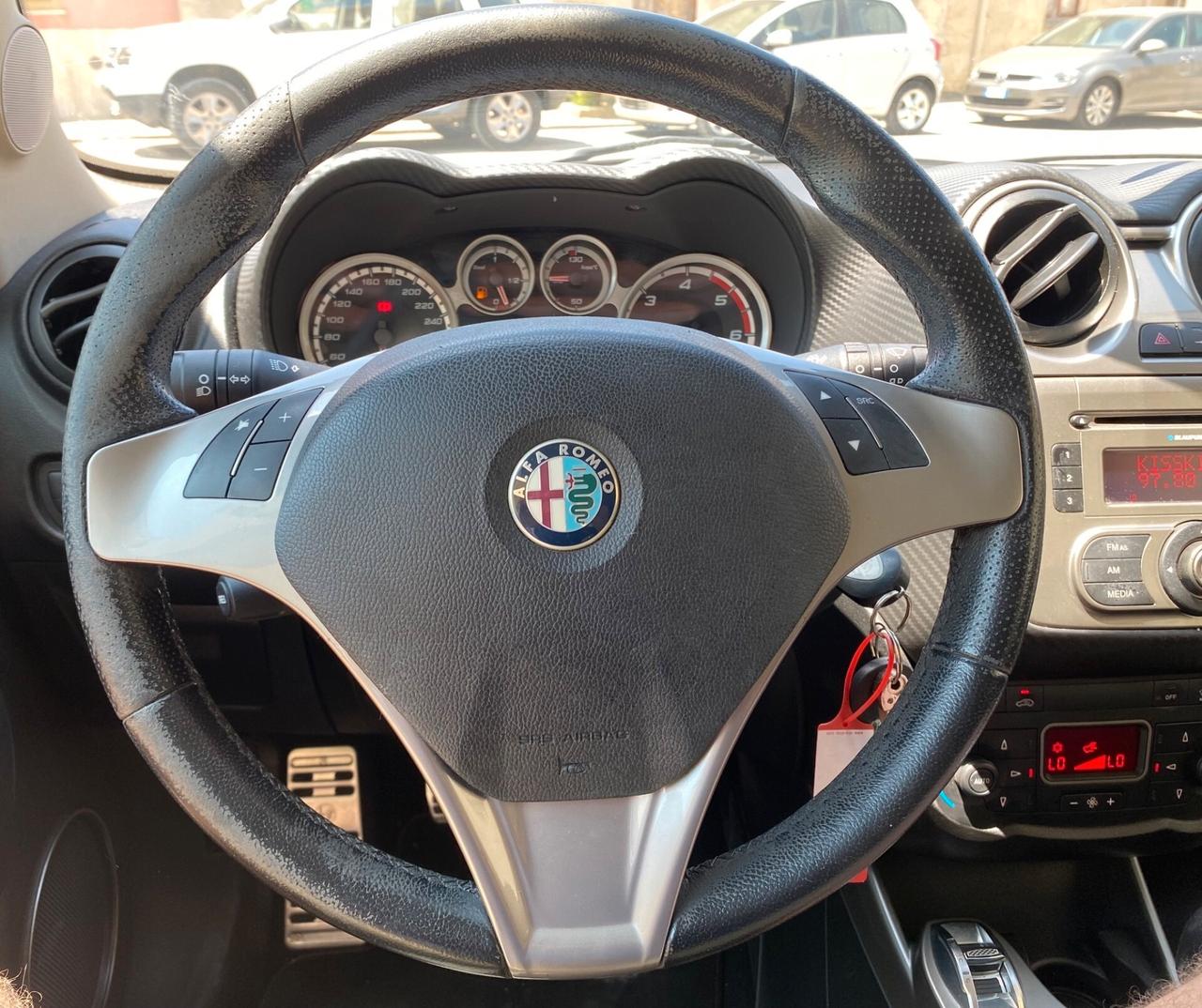 Alfa Romeo MiTo 1.6 JTDm 16V Distinctive Sport Pack