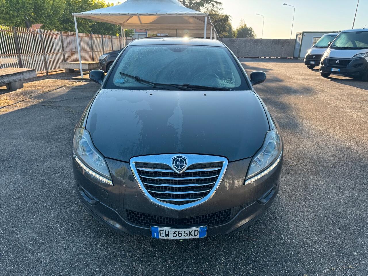 LANCIA DELTA 1.6 MJ 120 CV. GOLD NAVI+CERCHI