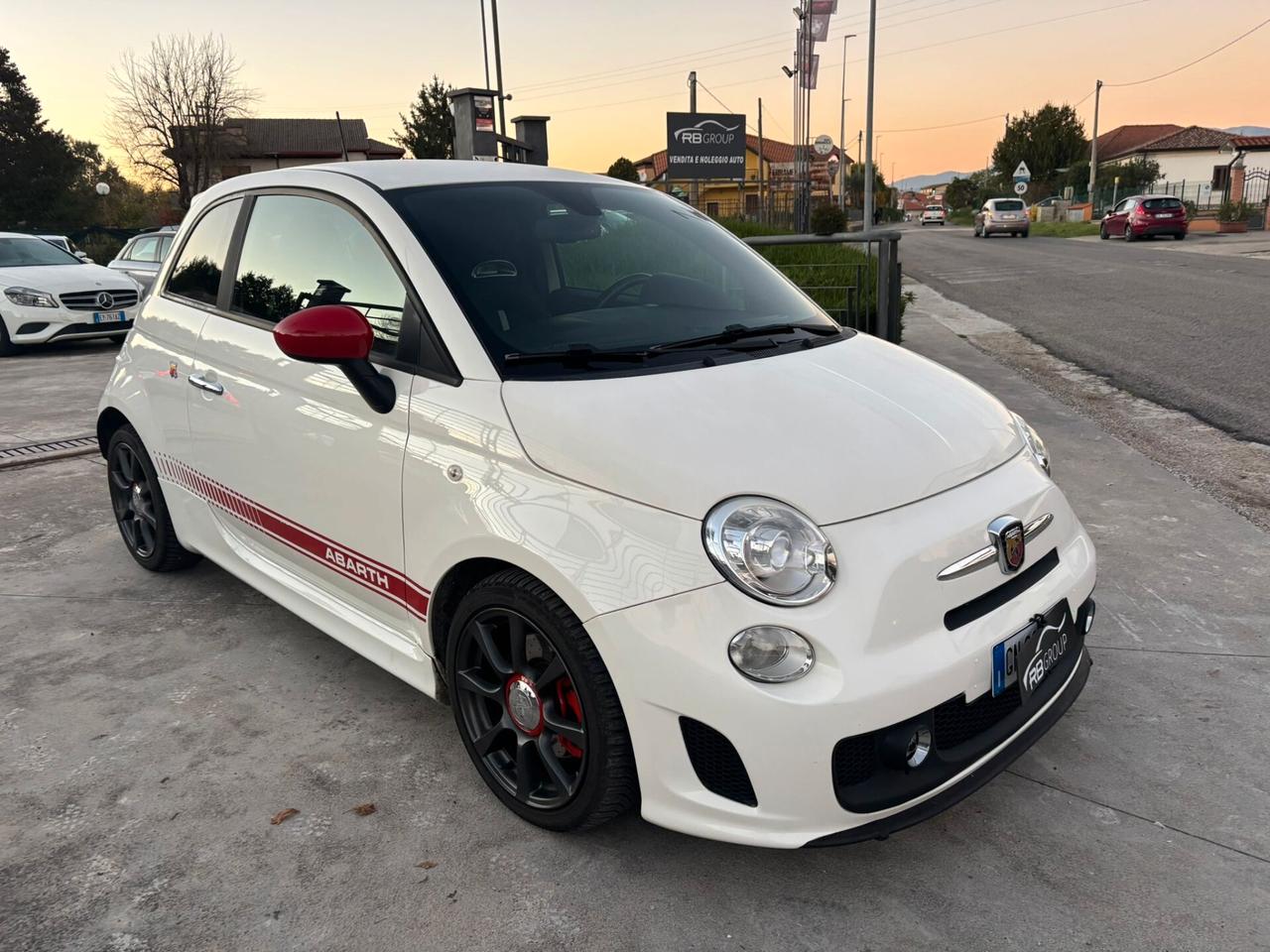 Abarth 500 1.4 Turbo T-Jet Custom