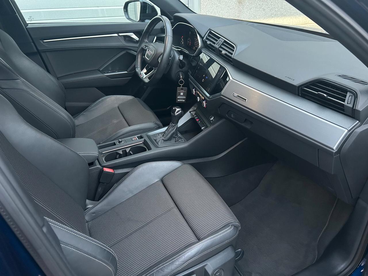 Audi Q3 35 TDI S line edition