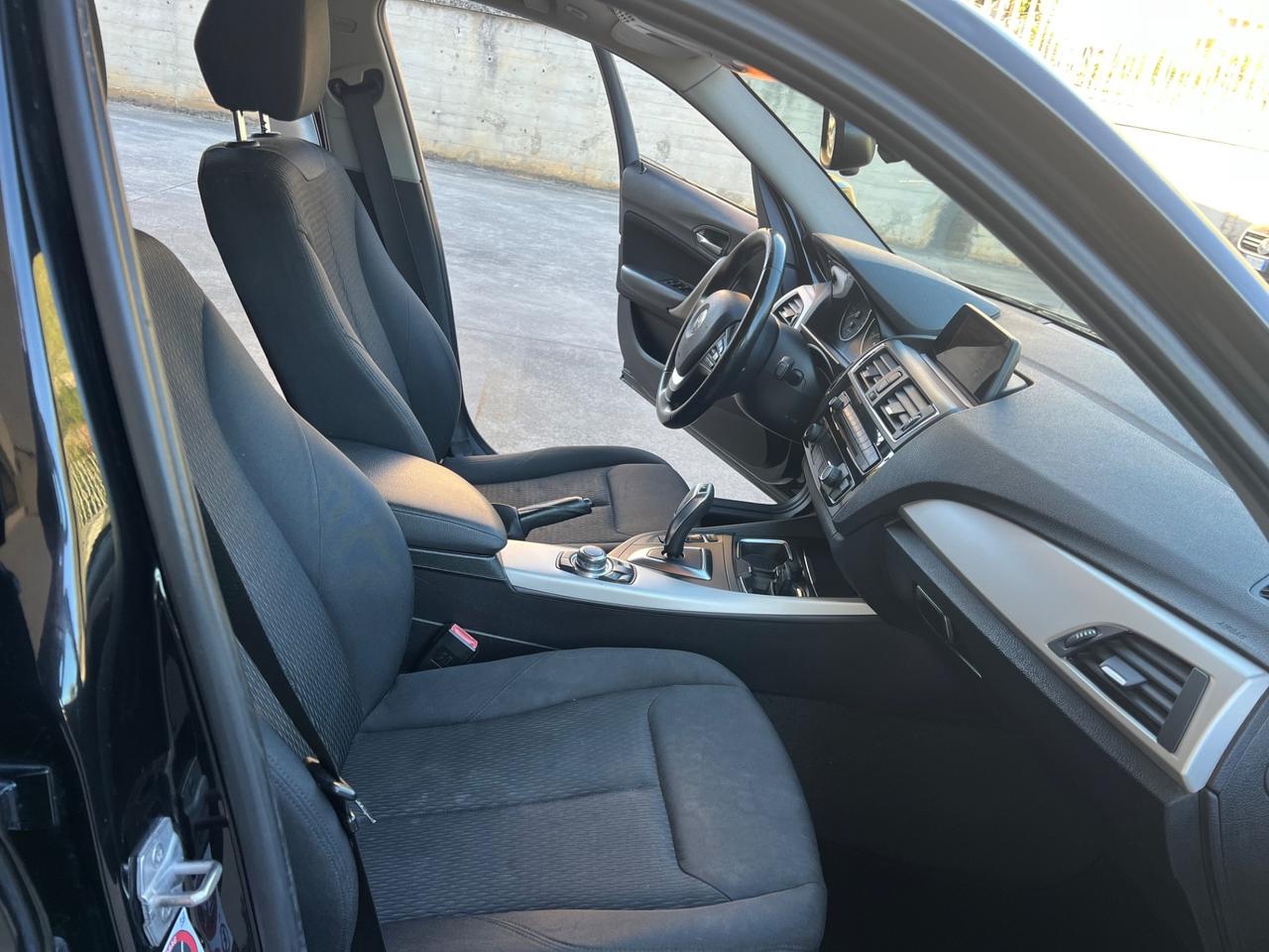 Bmw 118 118d 5p. Advantage