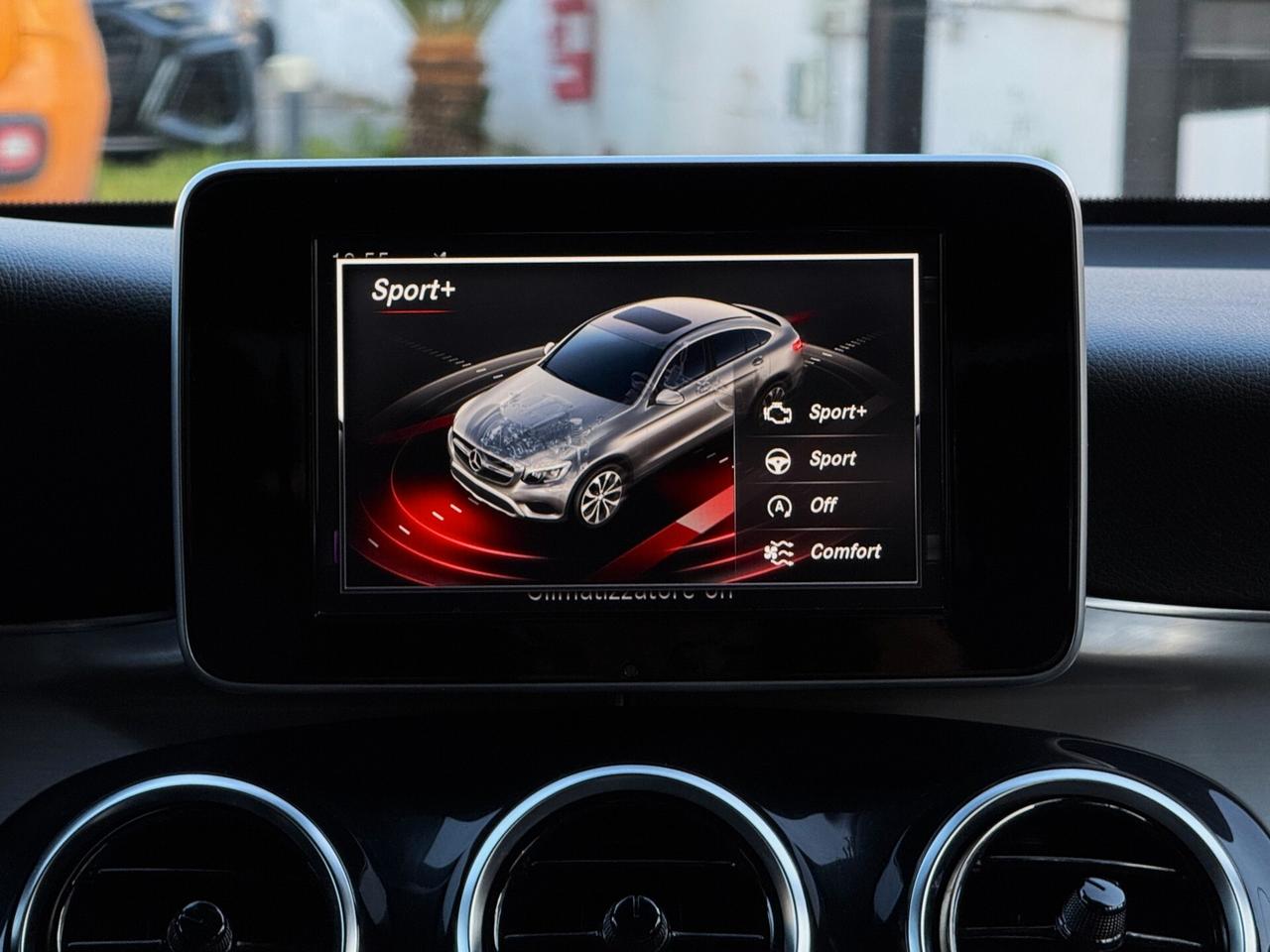 Mercedes-Benz GLC 220 d Coupé Premium AMG 4M 170CV