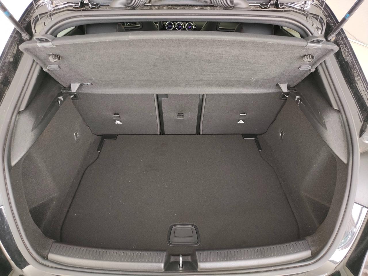 Mercedes-Benz Classe A - W177 2023 - A 180 d AMG Line Advanced Plus auto