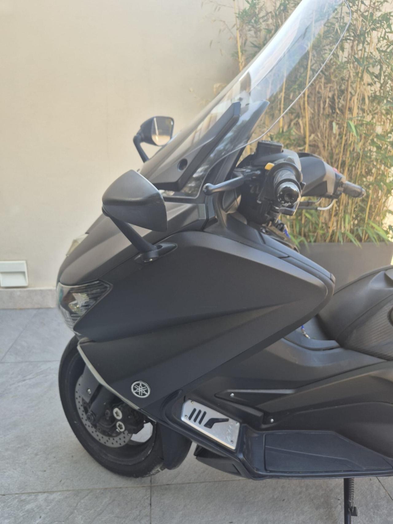 Yamaha TMAX 530