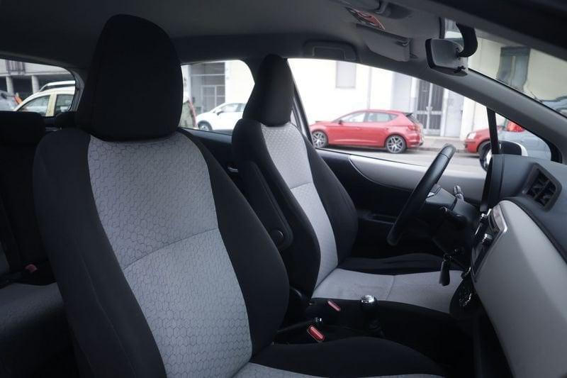 Toyota Yaris Toyota Yaris 1.0 5 porte 51KW ANNO 2011