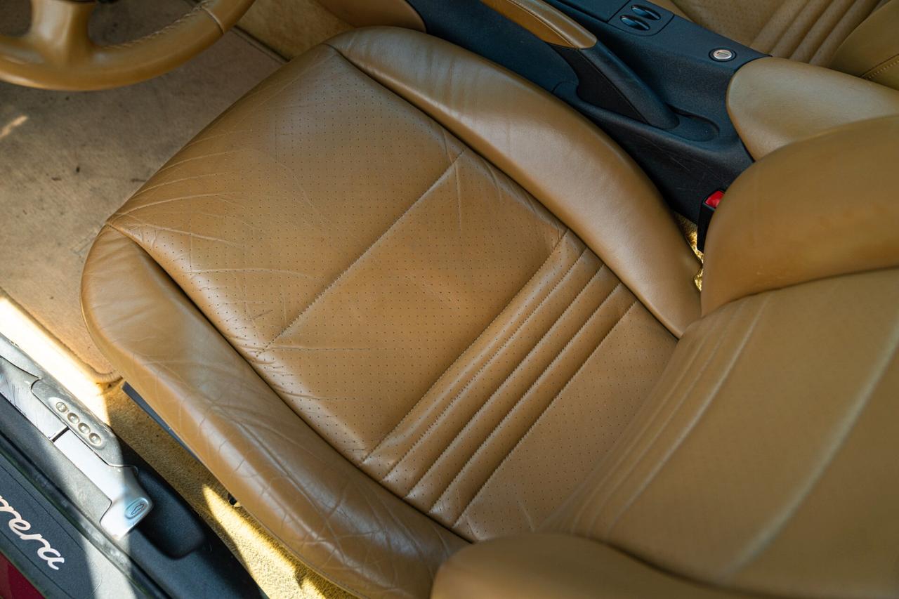 Porsche 996 (911) CARRERA - POR00269