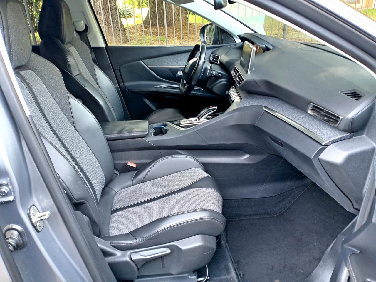 Peugeot 3008 BlueHDi 130 S&S EAT8 Allure