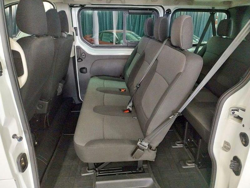 Nissan Primastar PRIM BUS L1H1 27Q 150CV AUT - X1