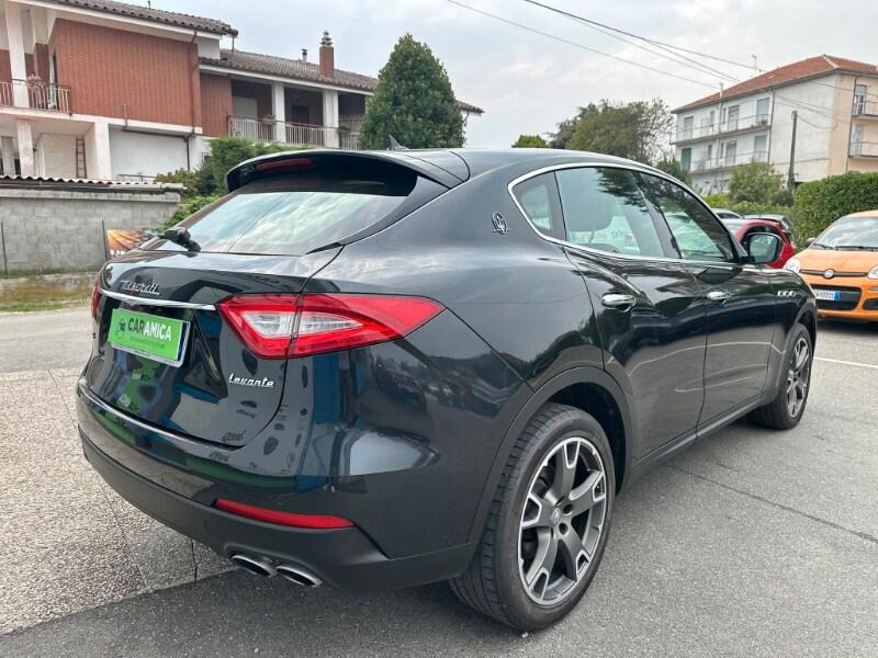 MASERATI Levante Levante V6 Diesel AWD Nerissim...