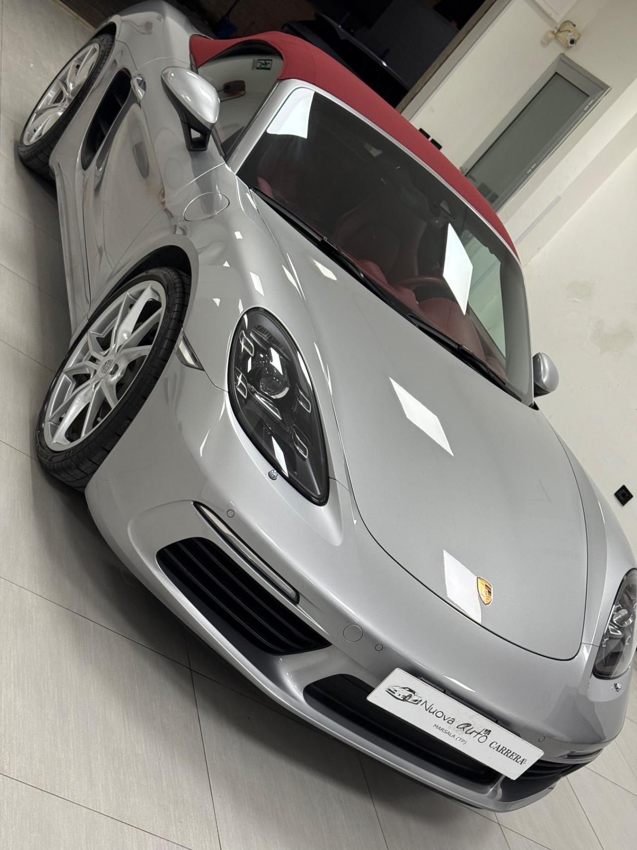 Porsche 718 Spyder Boxster 2.0