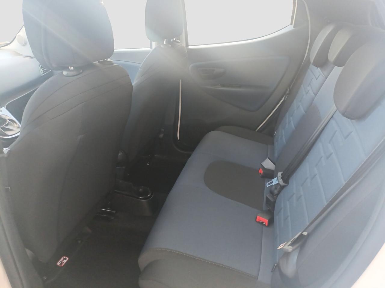 Lancia Ypsilon 1.0 FireFly 5 porte S&S Hybrid Gold