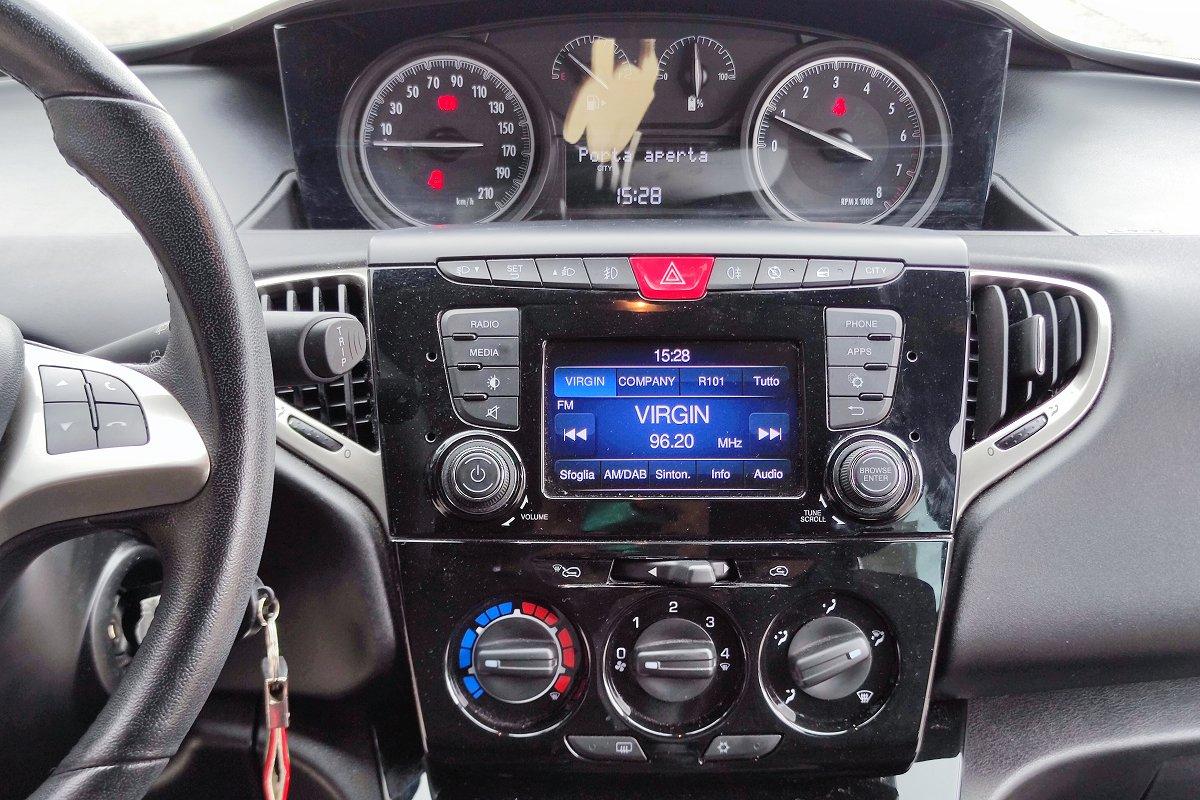 LANCIA Ypsilon 1.0 FireFly 5 porte S&S Hybrid Ecochic Gold