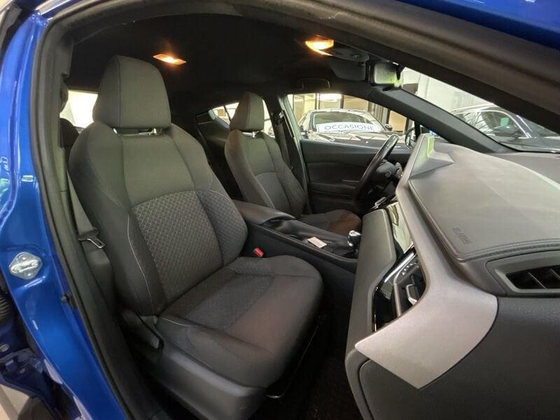 Toyota C-HR 1.8 Hybrid E-CVT Active