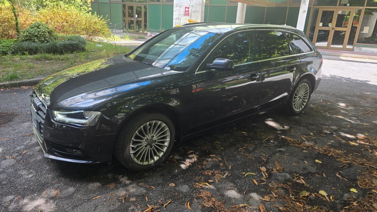 Audi A4 Avant 2.0 TDI 150 CV Business