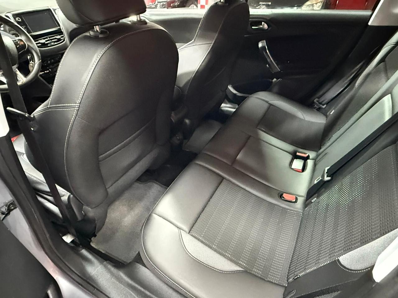 Peugeot 2008 1.6 BlueHDi 120cv - 2016