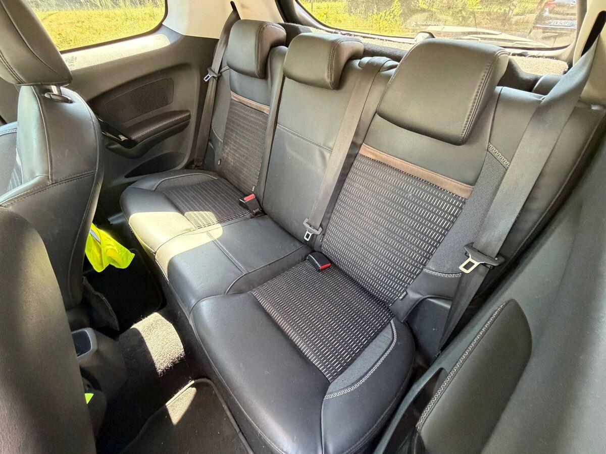 Peugeot 208 208 1.4 vti 16v Active 3p