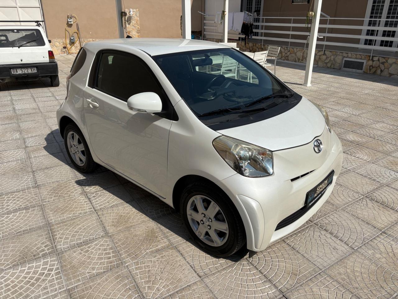 Toyota iQ 1.0