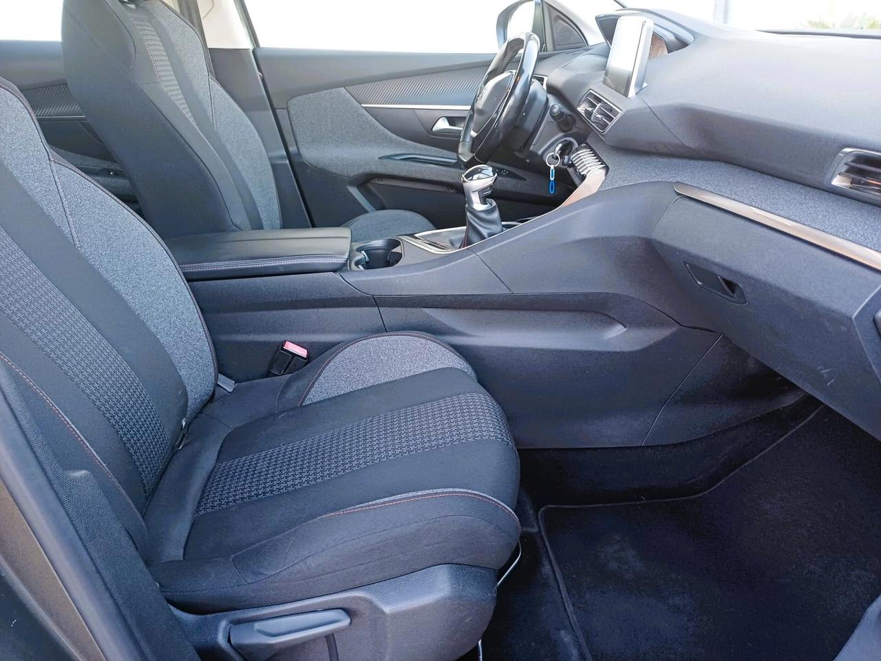 Peugeot 3008 BlueHDi 130 S&S Business