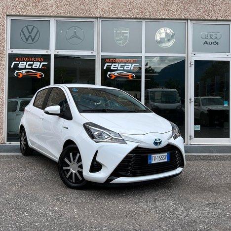 Toyota Yaris 1.5 Hybrid 5 porte Cool