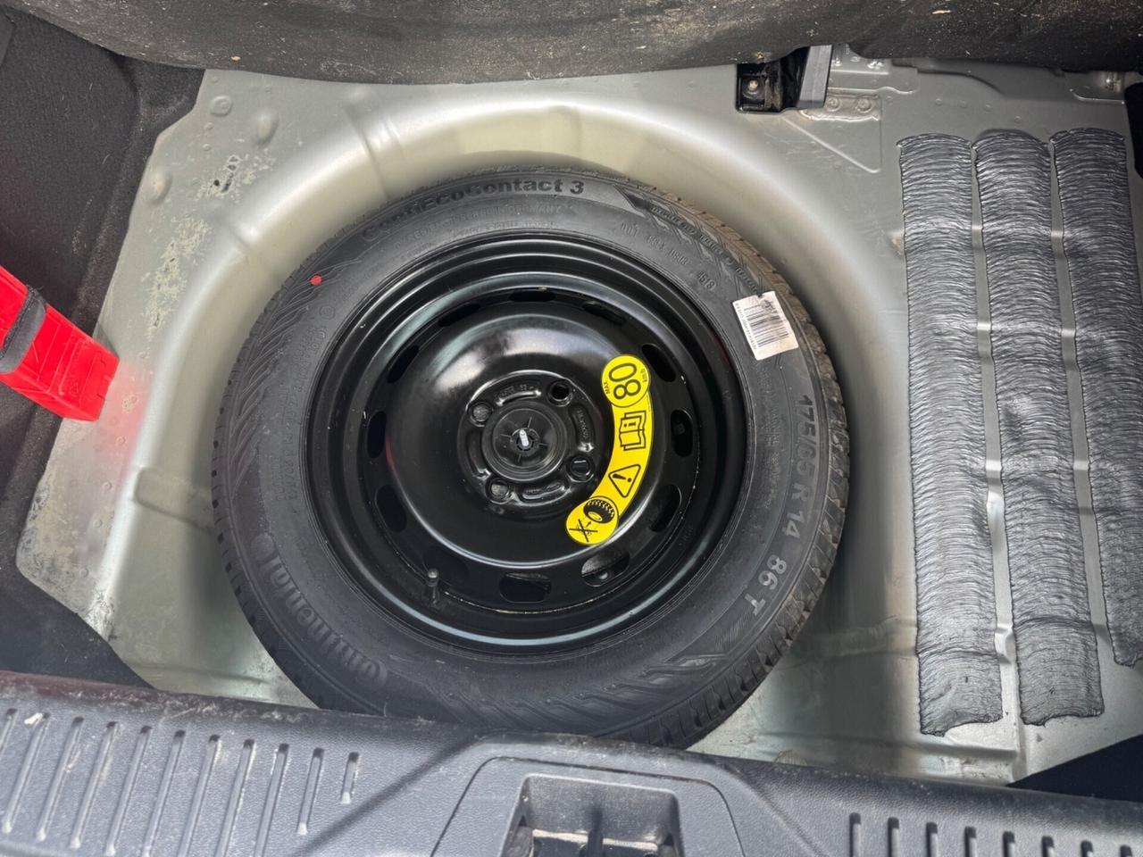Ford Fiesta 1.5 EcoBlue Navi sensori Neopatentati