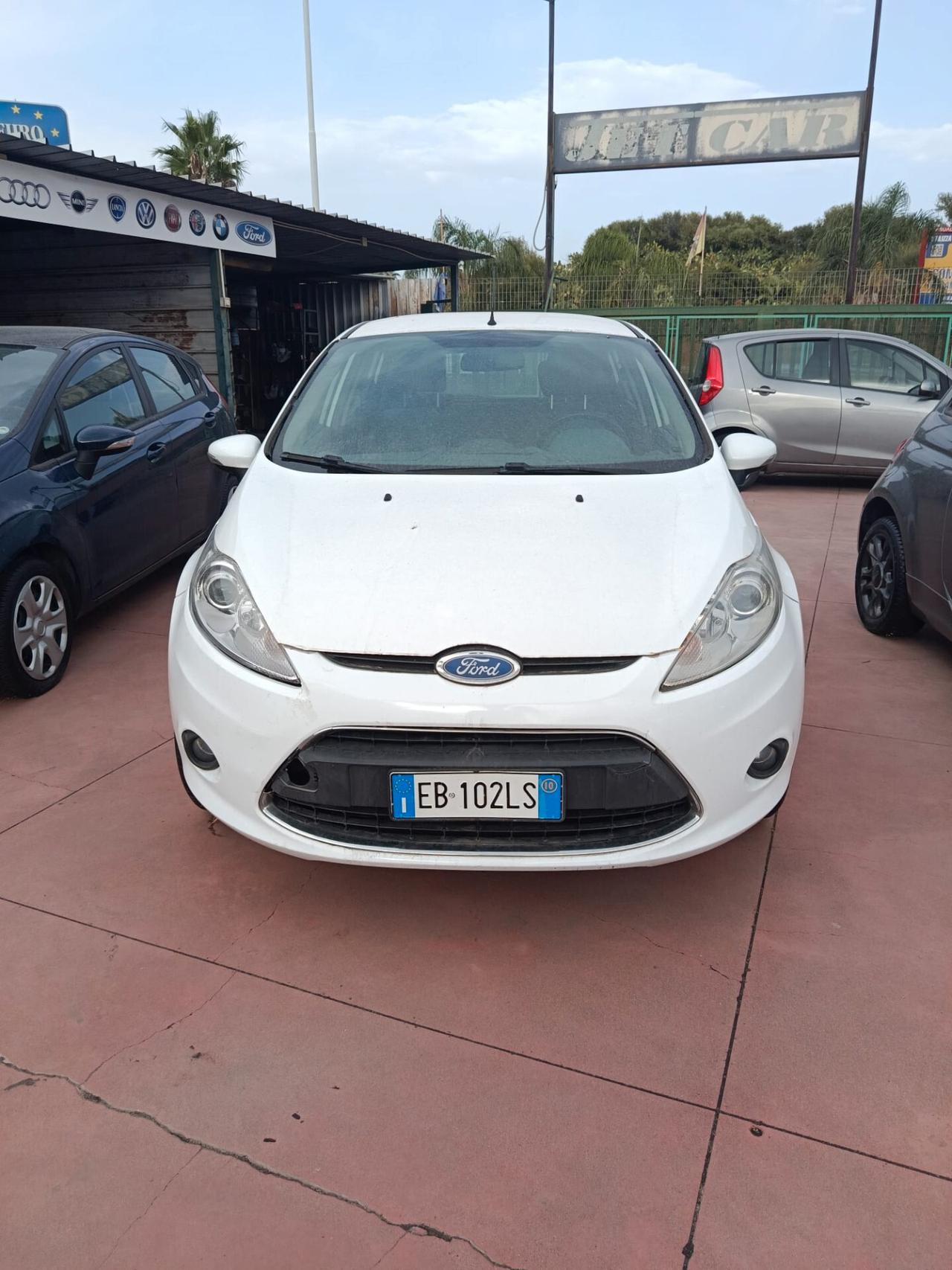 Ford Fiesta 1.4 5 porte Bz.- GPL Titanium