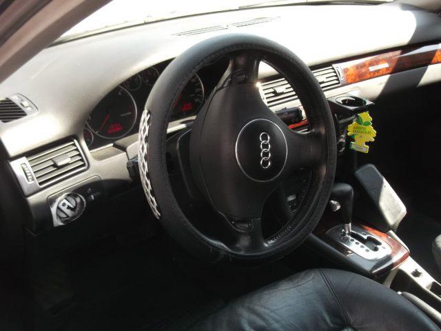 Audi A6 2.5 V6 TDI/180CV cat quattro tiptronic - 16