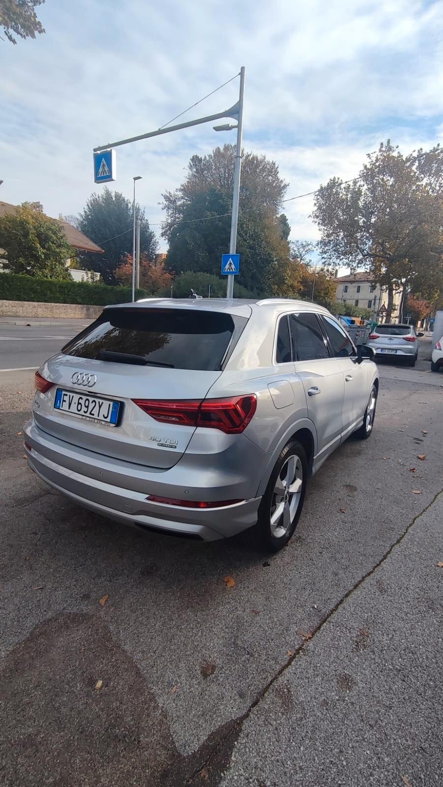 Audi Q3 40 TDI quattro S tronic Business Advanced