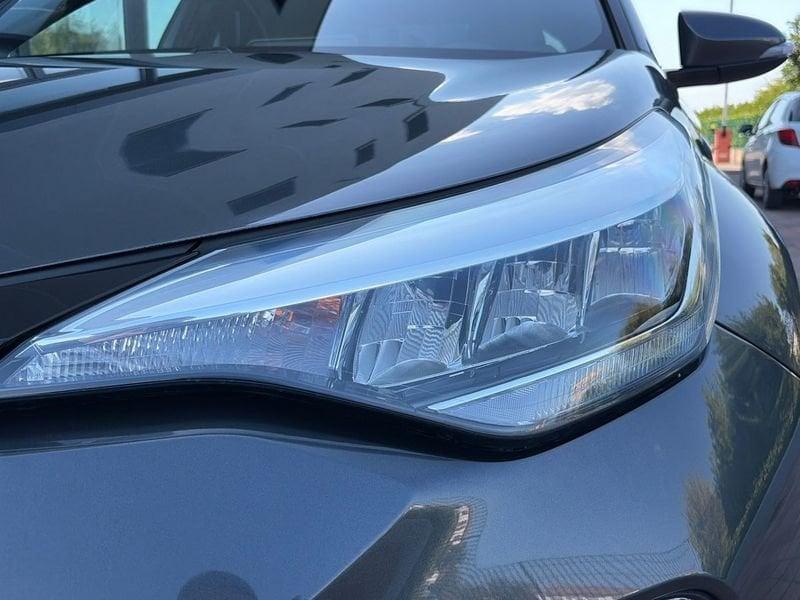 Toyota C-HR 1.8 Hybrid Active E-CVT