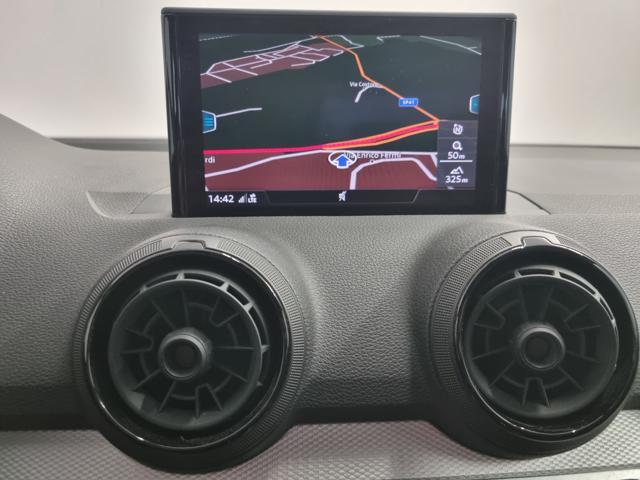 AUDI Q2 1.0 TFSI Business