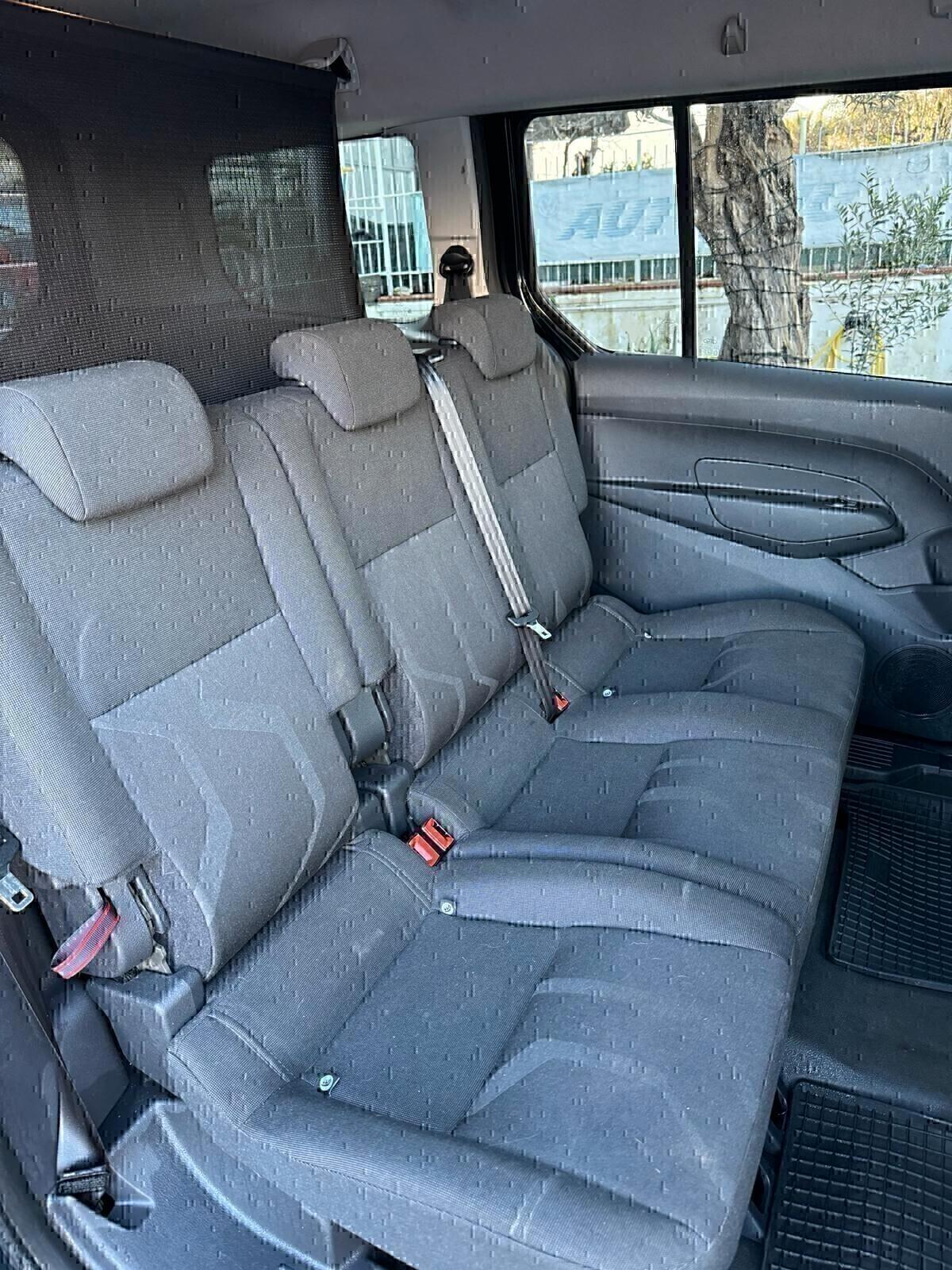 FORD TRANSIT CONNECT 220 1.5 TDCi 120 CV 5 posti M1 Trend MOTORE NUOVO