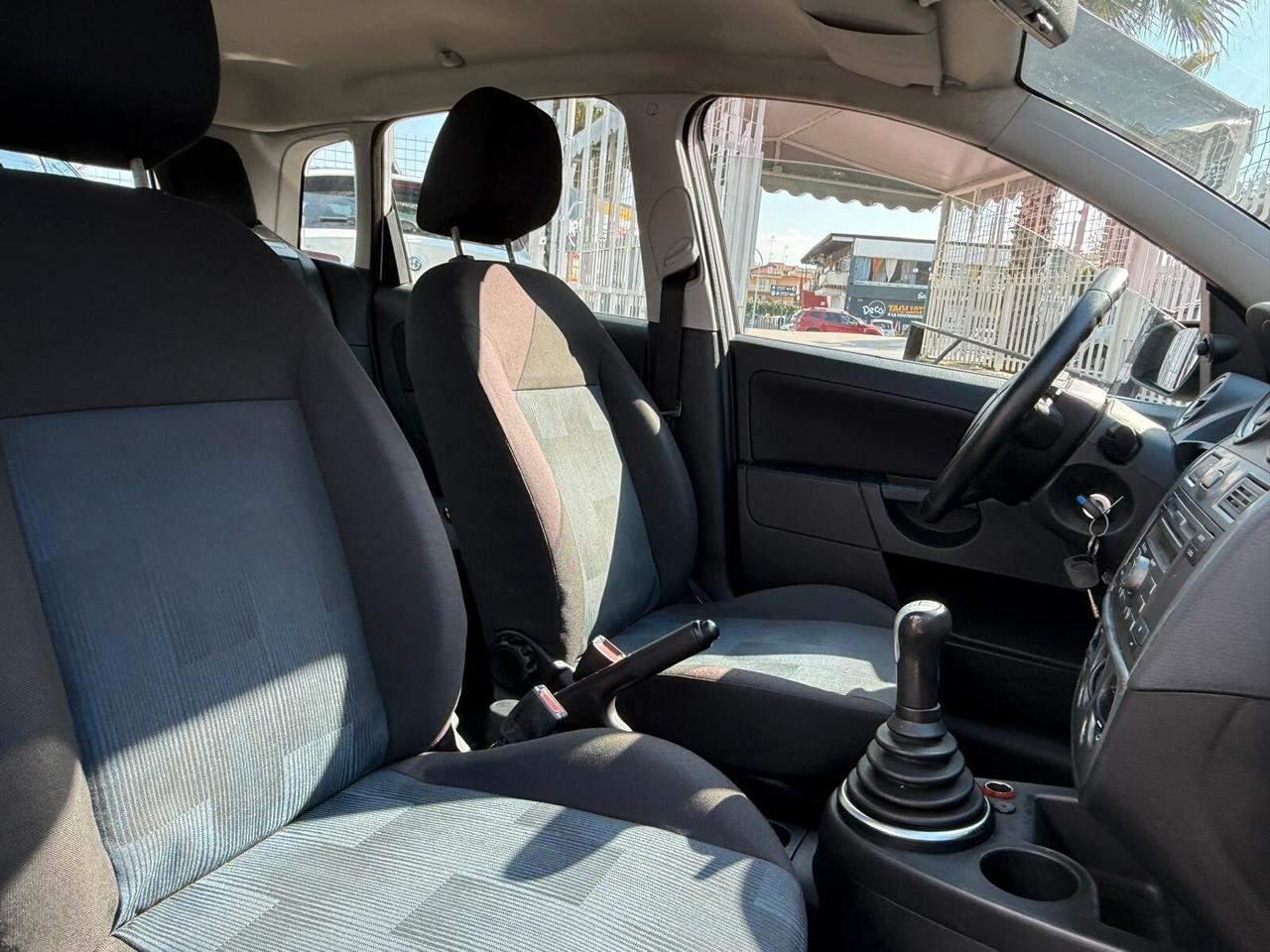 FORD FIESTA 1.4 TDCi 5p. GHIA 70CV