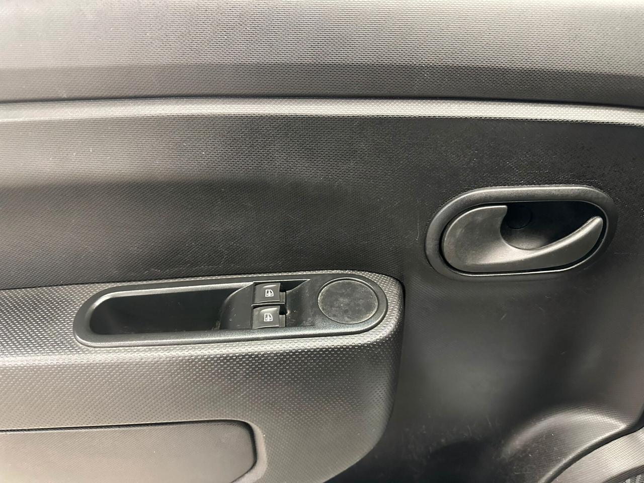 Renault Twingo SCe 65 CV Duel