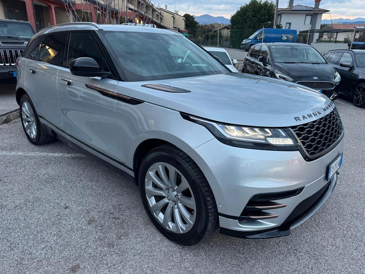 Land Rover Range Rover Velar Range Rover Velar 3.0 V6 SD6 300 CV R-Dynamic HSE