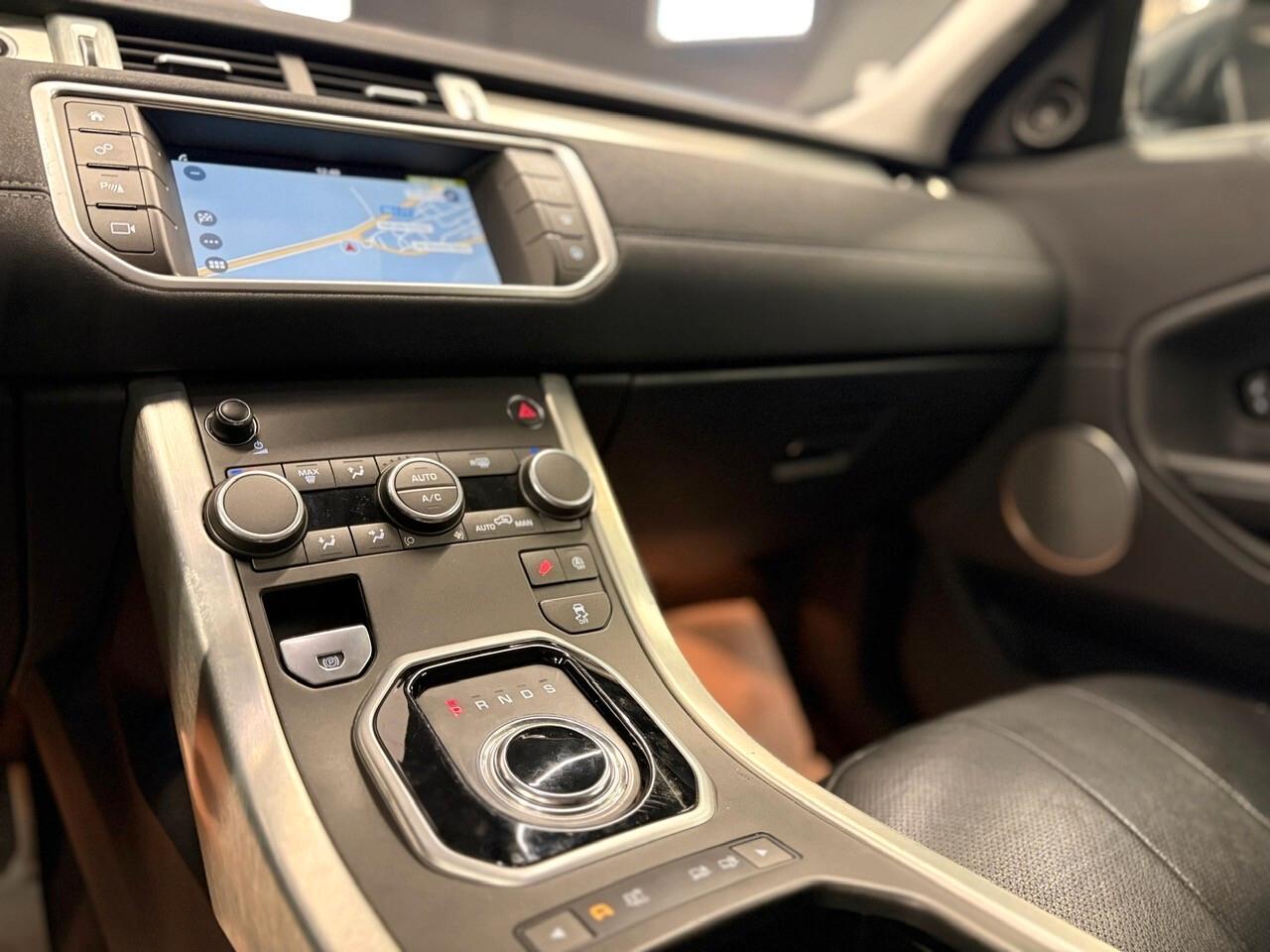 Land Rover Range Evoque 2.0 TD4 180 CV 5p. SE Dynamic