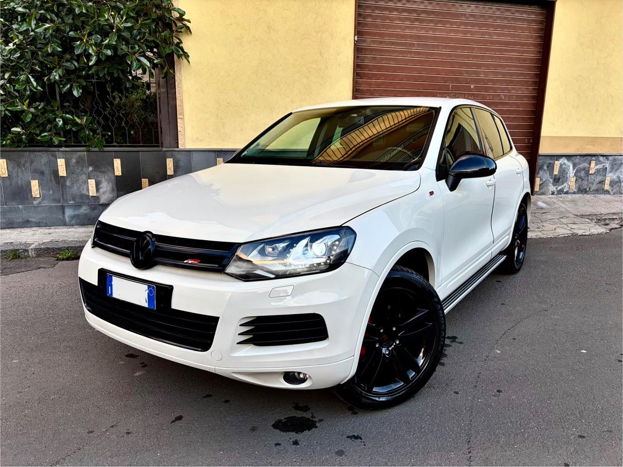 Volkswagen Touareg 3.0 TDI R-Line 245CV bluemotion